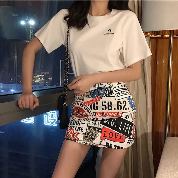 A-Line Hip Flattering Graffiti Printed Plus Size Summer Skirt