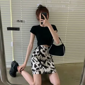 A-Line Hip Flattering Graffiti Printed Plus Size Summer Skirt