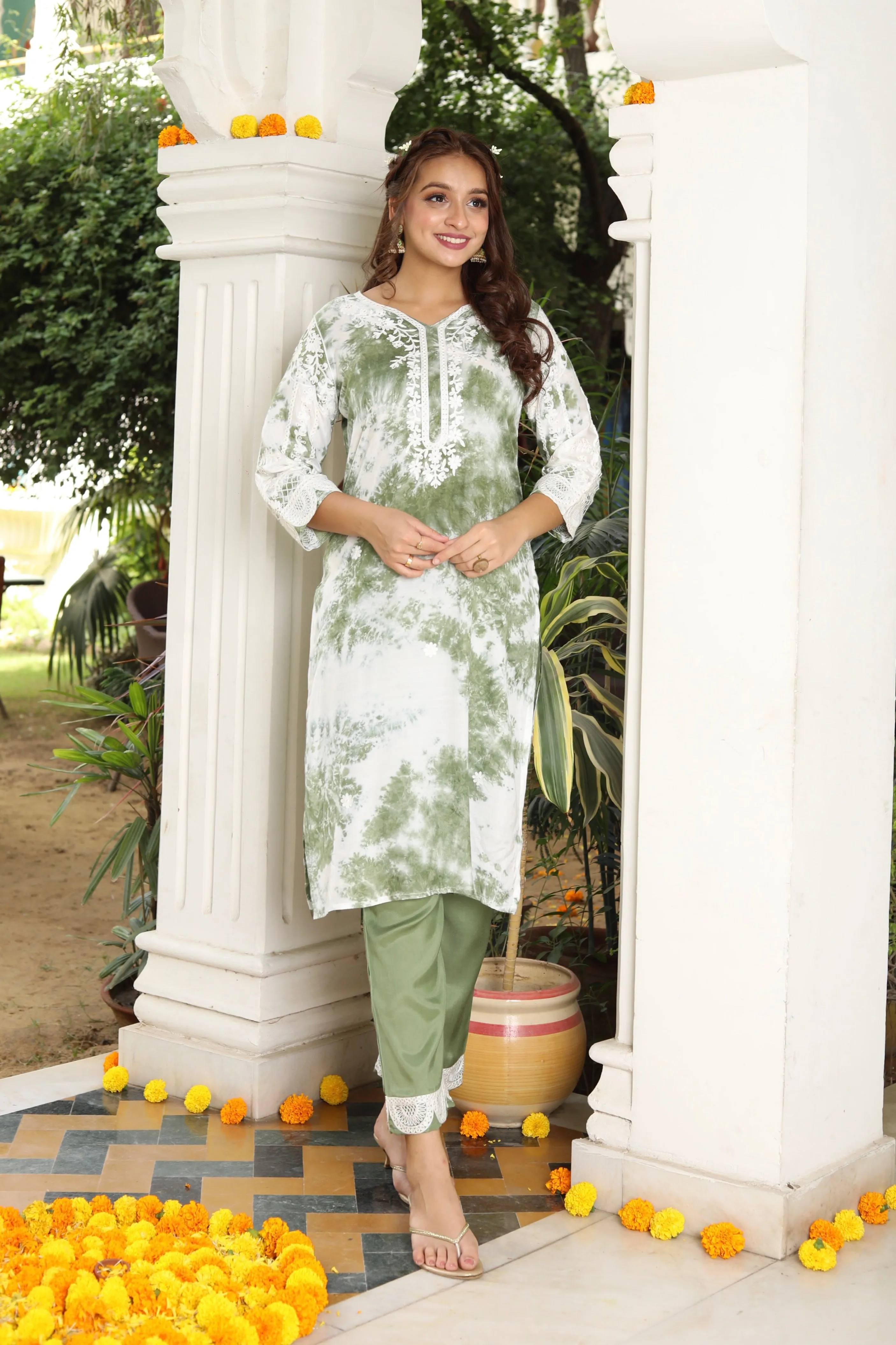 Green Tie And Dye Lucknowi Kurta Suit Set