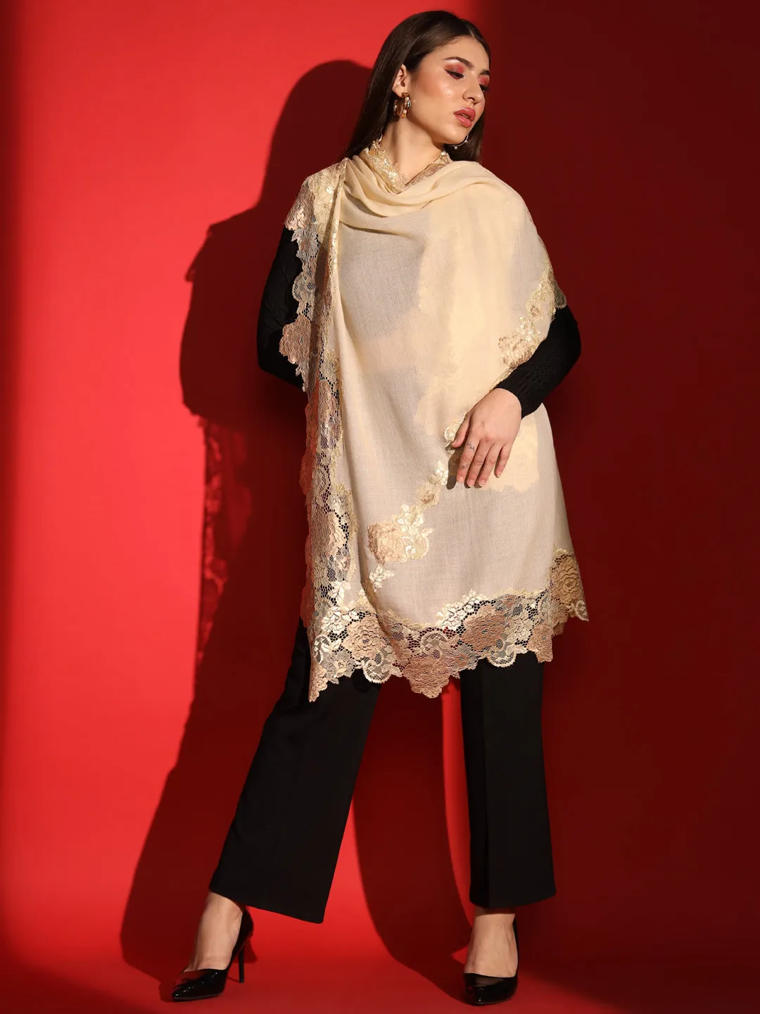 Lace-Edged Kashmiri Beige Shawl: Women's Woolen Shawl