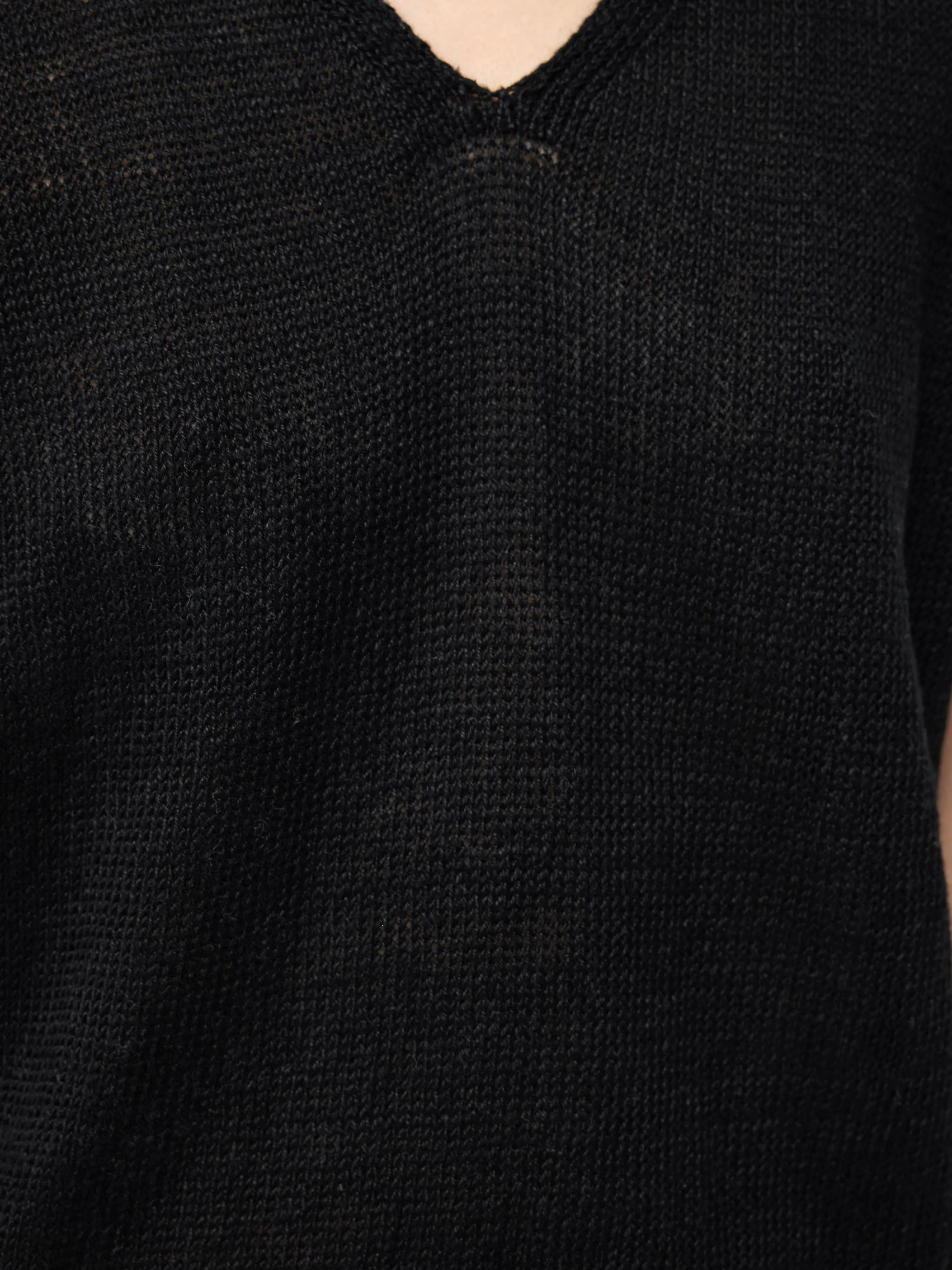 Linen Slub Cropped V Tank Top | Black