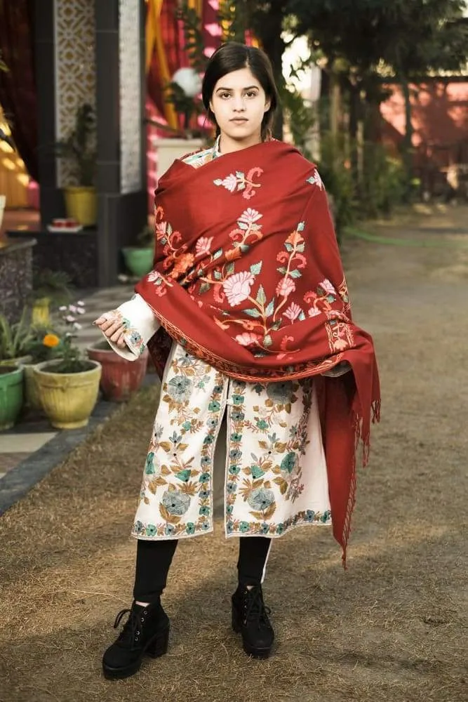 Maroon Color Kashmiri Shawl With Aari Jaal Gives A Trendy Look To The Wearer.
